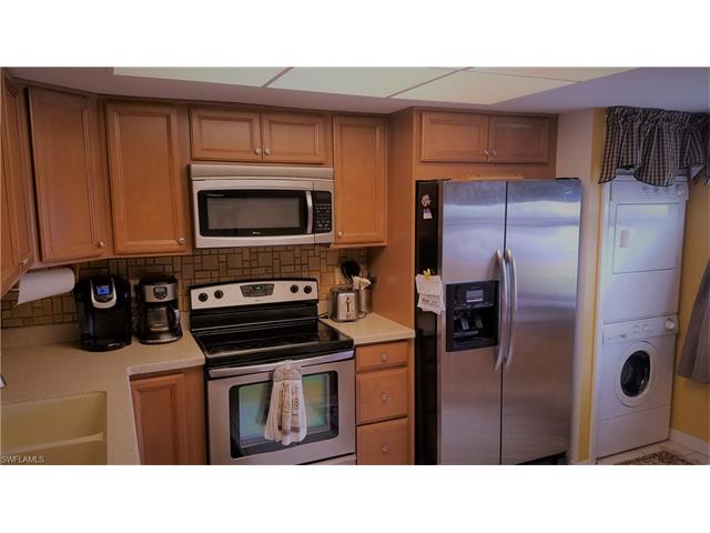 905 SW 48th TER, Cape Coral, FL 33914