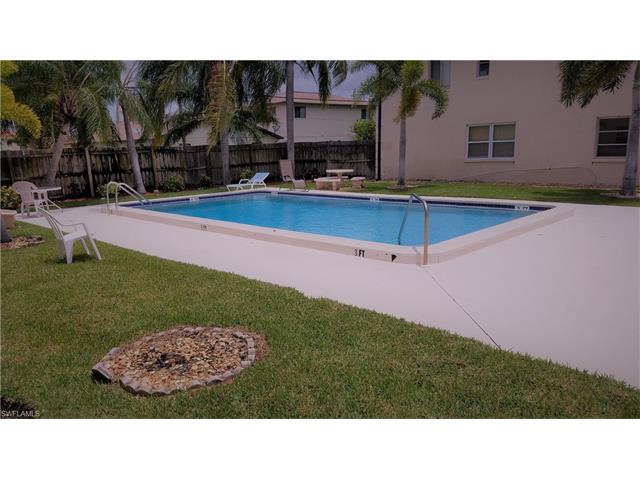 905 SW 48th TER, Cape Coral, FL 33914