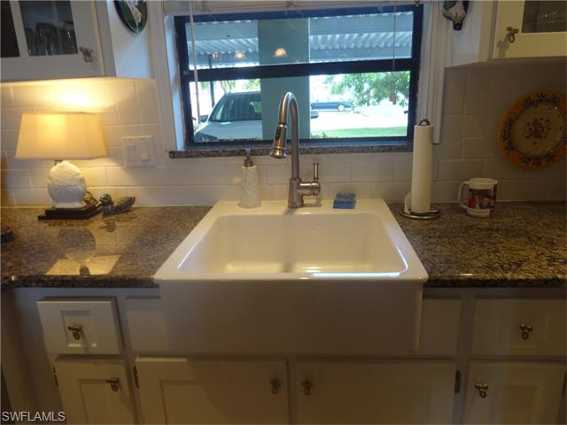 4634 SW Santa Barbara PL, Cape Coral, FL 33914