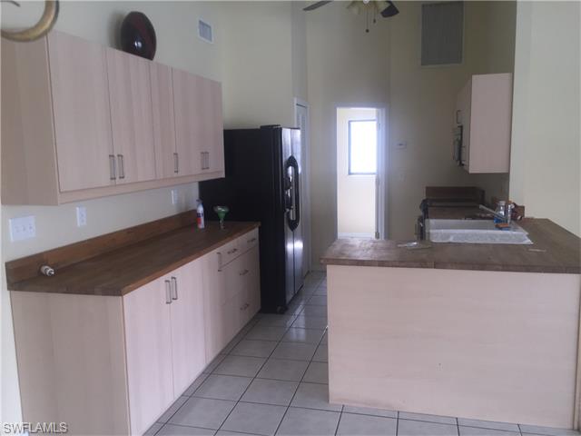 1427 SW 38th ST, Cape Coral, FL 33914