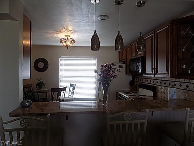 4708 SW 8th PL, Cape Coral, FL 33914