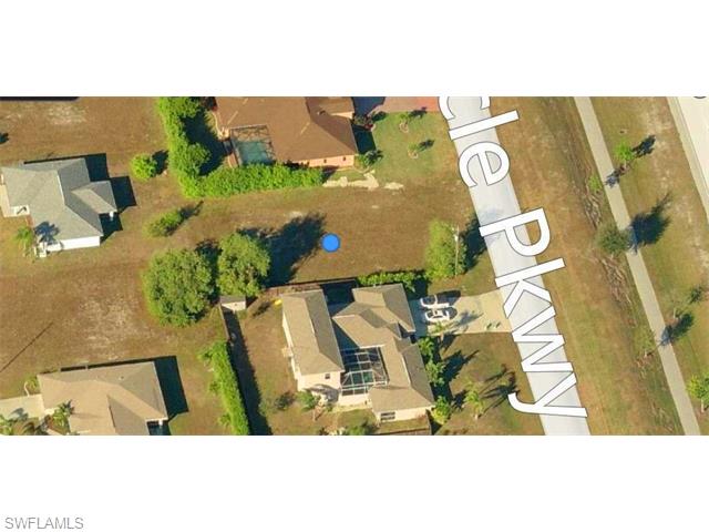 2712 Miracle PKY, Cape Coral, FL 33914
