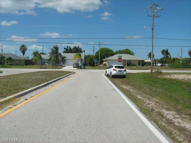 2519 Gleason PKY, Cape Coral, FL 33914
