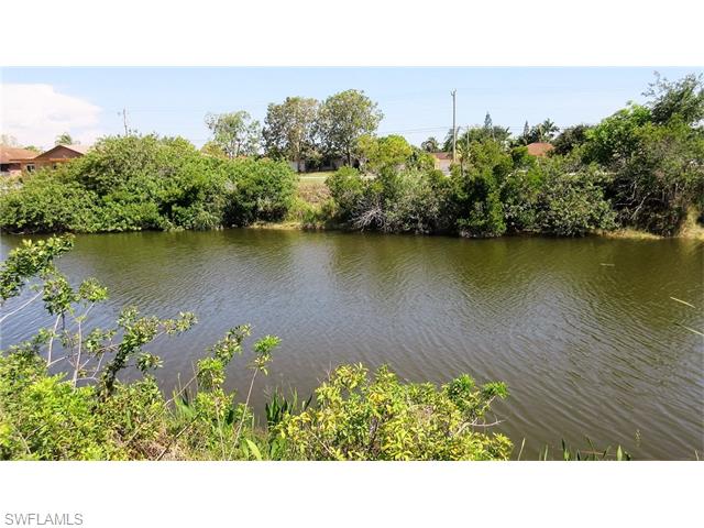 618 SW 31st TER, Cape Coral, FL 33914