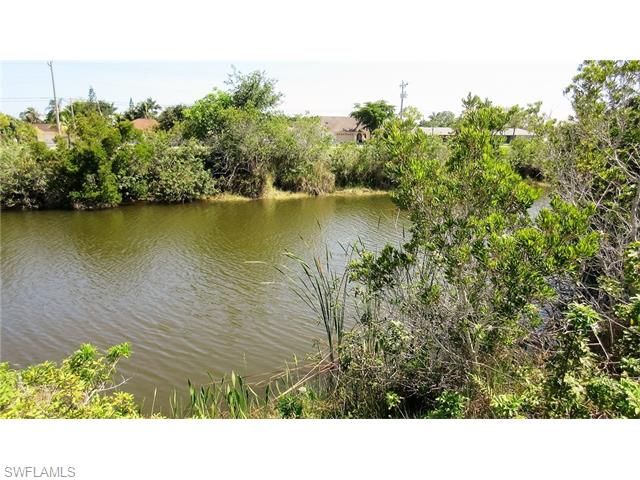 618 SW 31st TER, Cape Coral, FL 33914