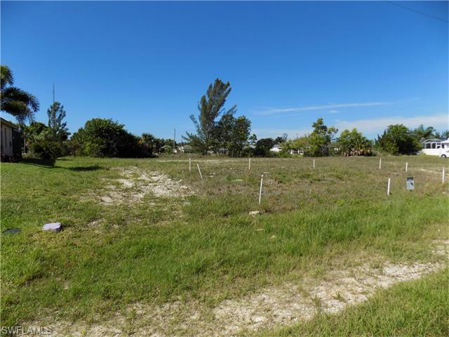 2022 SW 30th TER, Cape Coral, FL 33914