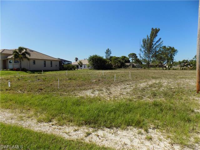 2022 SW 30th TER, Cape Coral, FL 33914