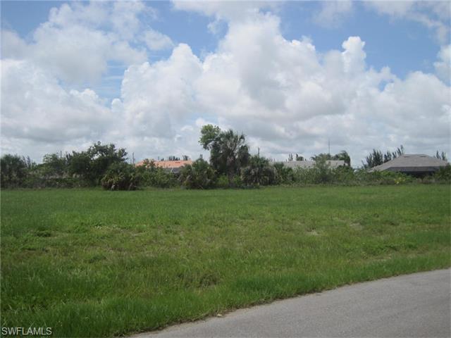 2104 SW 28th ST, Cape Coral, FL 33914
