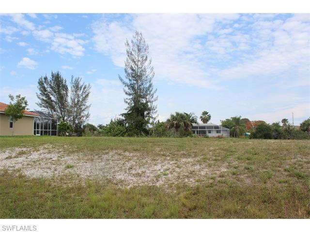 3025 SW 25th AVE, Cape Coral, FL 33914
