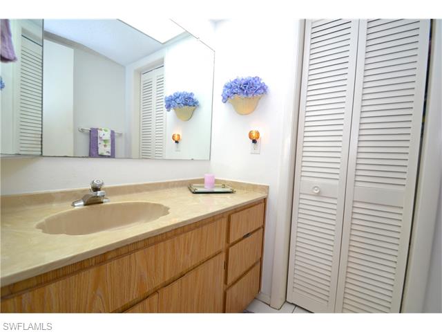 808 Cape Coral PKY W, Cape Coral, FL 33914