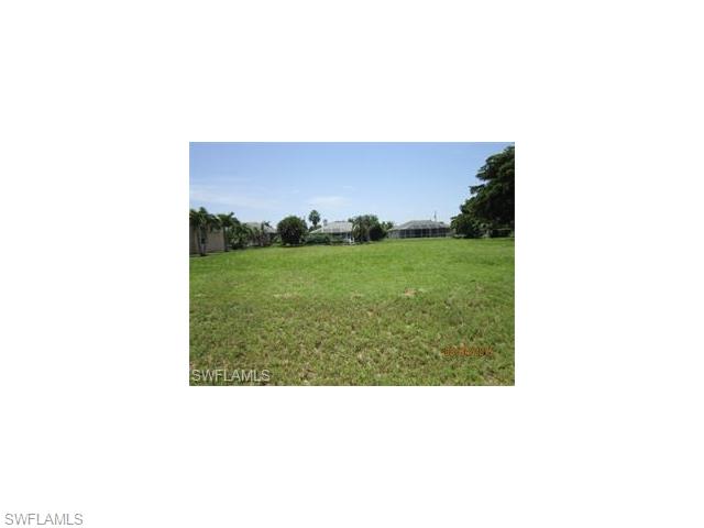 520 SW 43rd TER, Cape Coral, FL 33914