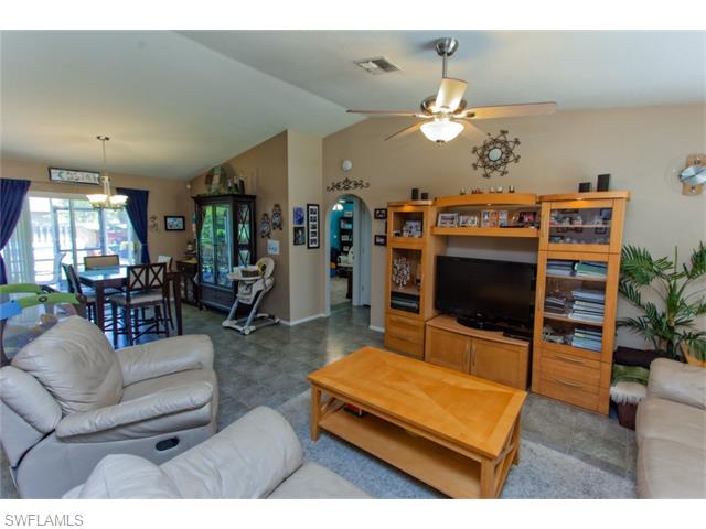 4345 SW 6th PL, Cape Coral, FL 33914