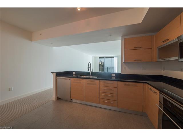 3000 Oasis Grand BLVD, Fort Myers, FL 33916