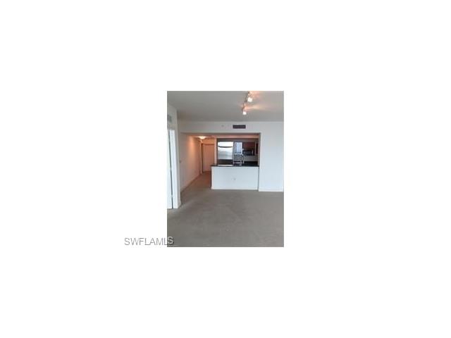 3000 Oasis Grand BLVD, Fort Myers, FL 33916