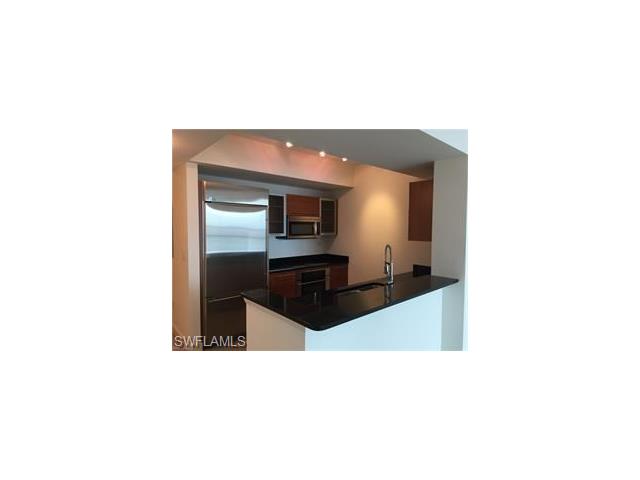 3000 Oasis Grand BLVD, Fort Myers, FL 33916