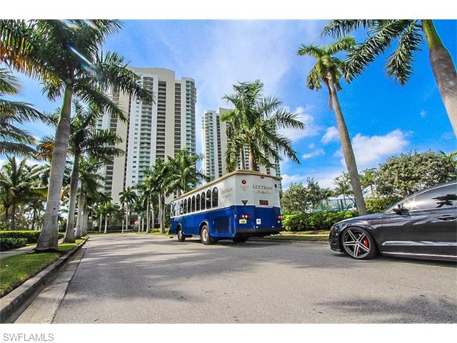 3000 Oasis Grand BLVD, Fort Myers, FL 33916