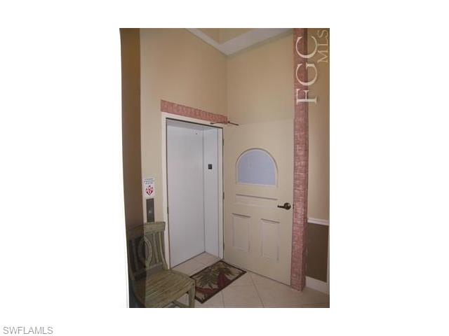 2745 1st ST, Fort Myers, FL 33916