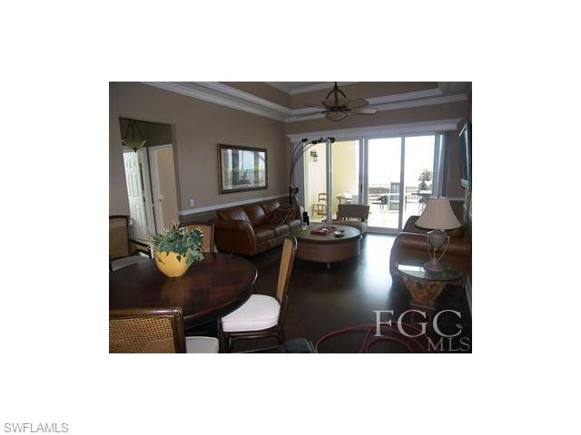 2745 1st ST, Fort Myers, FL 33916
