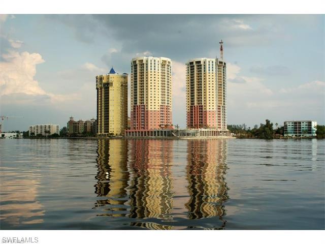 2743 1st ST, Fort Myers, FL 33916