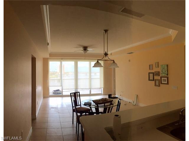 2743 1st ST, Fort Myers, FL 33916