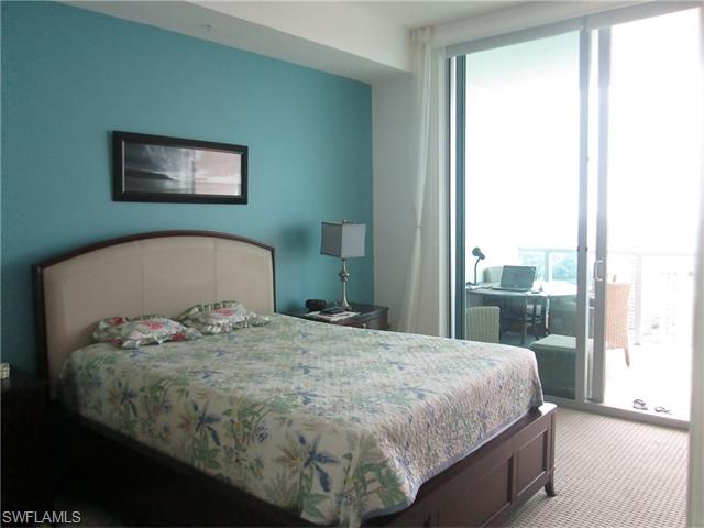 3000 Oasis Grand BLVD, Fort Myers, FL 33916