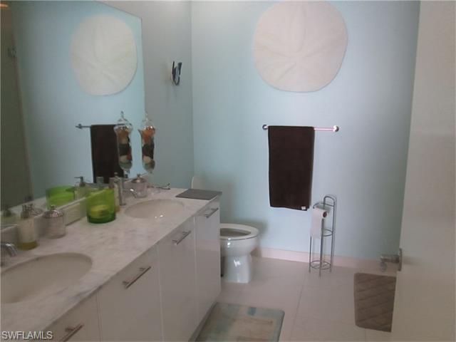 3000 Oasis Grand BLVD, Fort Myers, FL 33916