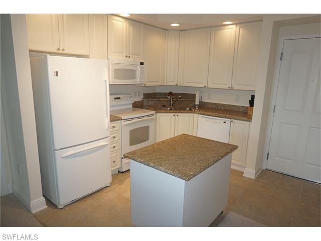 2825 Palm Beach BLVD, Fort Myers, FL 33916
