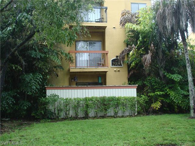 2905 Winkler AVE, Fort Myers, FL 33916