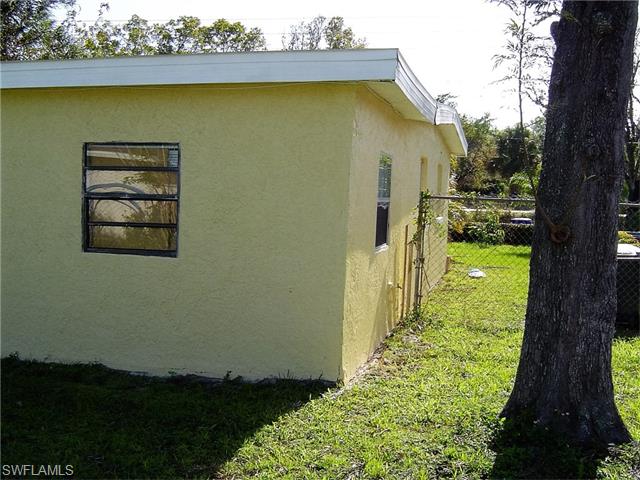 1406 Veronica S Shoemaker BLVD, Fort Myers, FL 33916