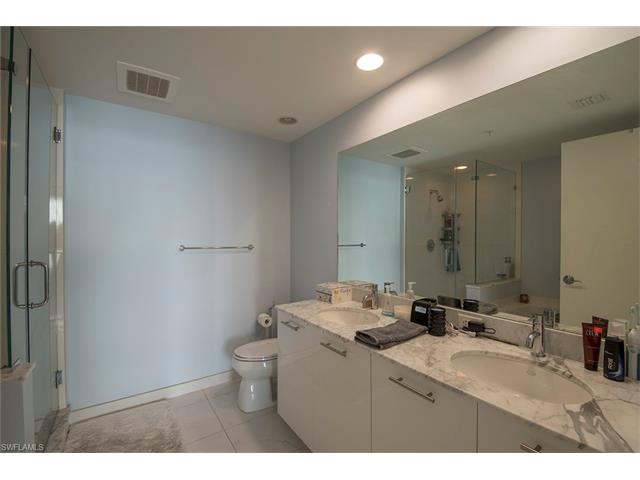3000 Oasis Grand BLVD, Fort Myers, FL 33916