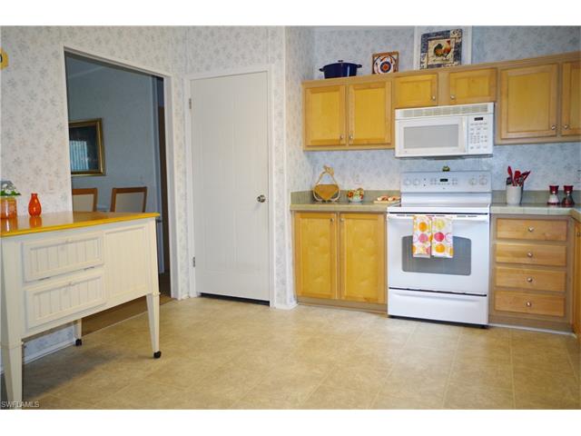7993 Bogart DR, North Fort Myers, FL 33917