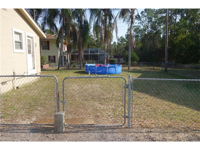 2372 Lakeville DR, North Fort Myers, FL 33917