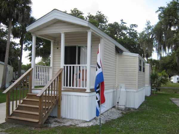 Pioneer Village 7974 Samville Rd#E118North Fort Myers, FL 33917