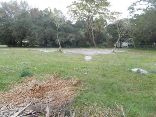 253 Lowell AVE, North Fort Myers, FL 33917