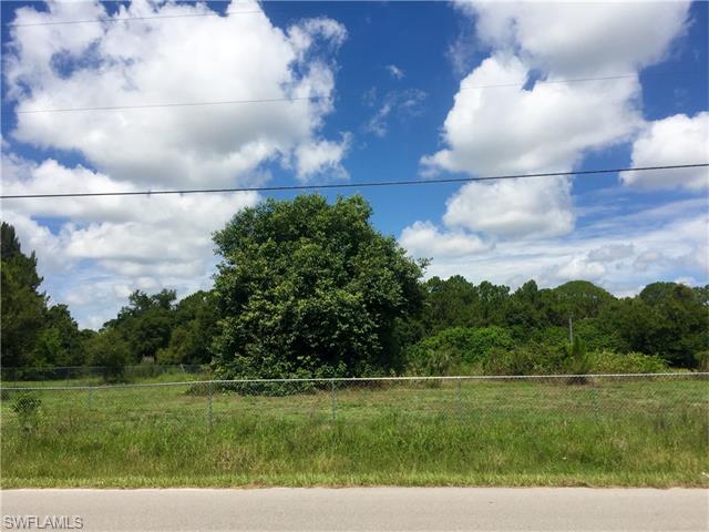 7886 Bartholomew DR, North Fort Myers, FL 33917