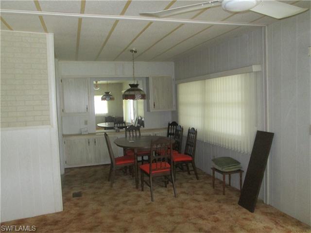 128 Gaslight AVE, North Fort Myers, FL 33917