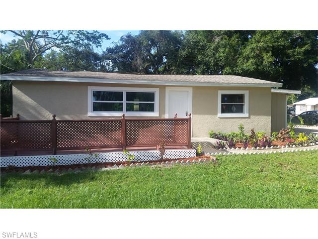 288 Whittier AVE, North Fort Myers, FL 33917