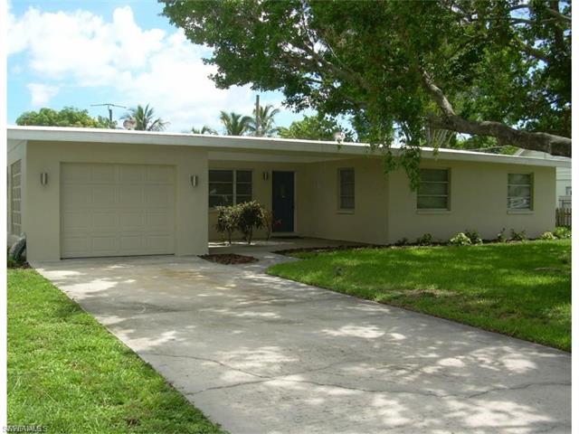 1020 Ione DR, Fort Myers, FL 33919