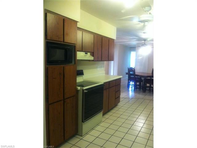 1020 Ione DR, Fort Myers, FL 33919