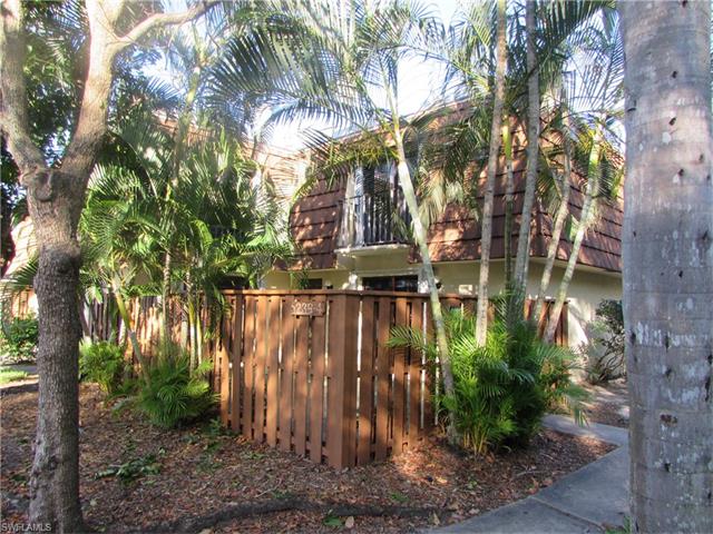 5239 Cedarbend DR, Fort Myers, FL 33919
