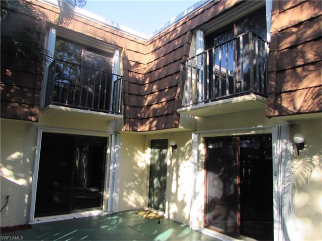 5239 Cedarbend DR, Fort Myers, FL 33919