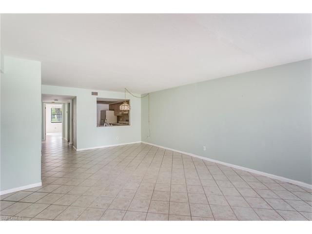 8445 Charter Club CIR, Fort Myers, FL 33919