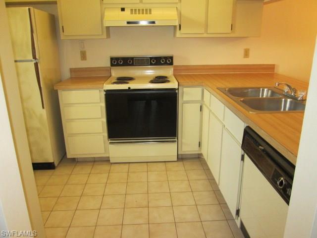 9275 Lake Park DR, Fort Myers, FL 33919