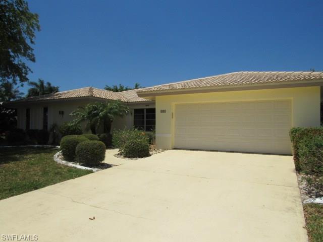 995 Clarellen DR, Fort Myers, FL 33919