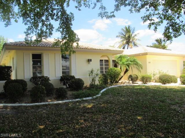 995 Clarellen DR, Fort Myers, FL 33919