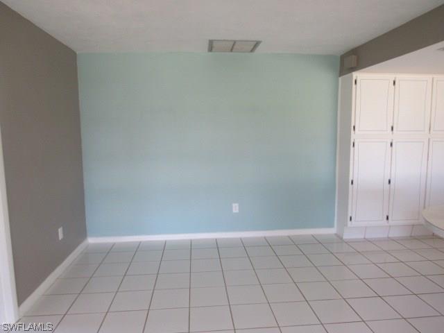 995 Clarellen DR, Fort Myers, FL 33919