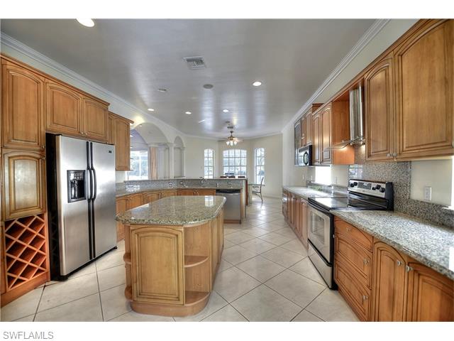 12830 Yacht Club CIR, Fort Myers, FL 33919