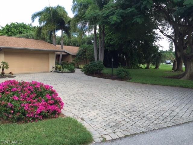 5625 Goetz DR, Fort Myers, FL 33919