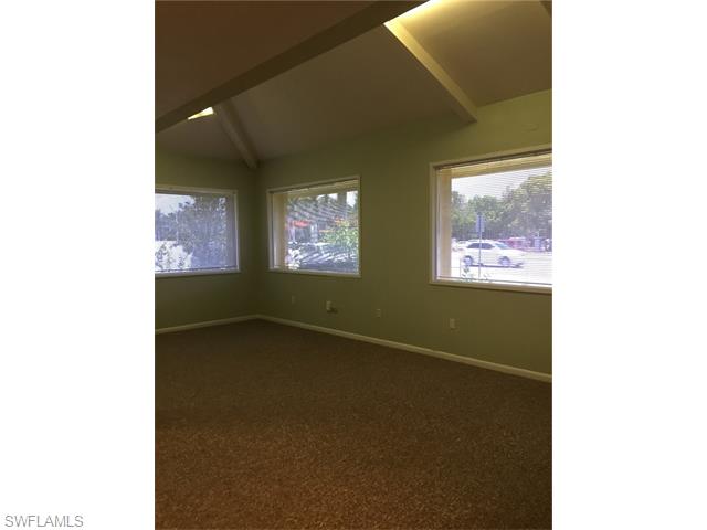 8140 College PKY, Fort Myers, FL 33919