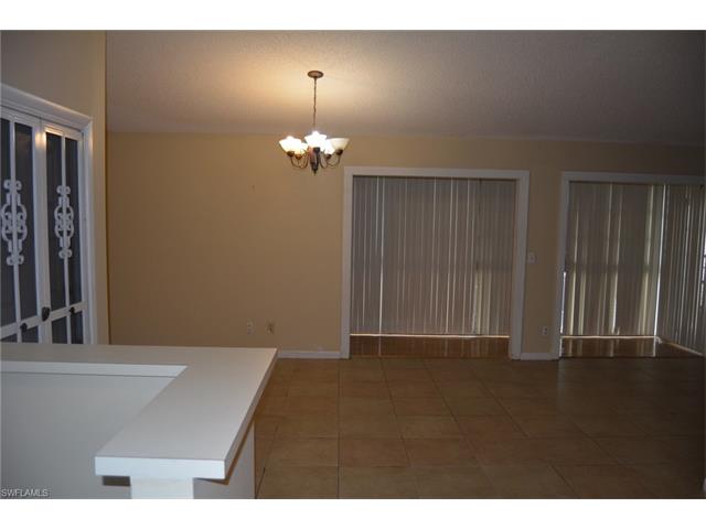 8090 S Woods CIR, Fort Myers, FL 33919